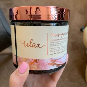 Manna Kadar Makeup - *BRAND NEW* Champagne charcoal scrub! Manna Kadar Makeup - *BRAND NEW* Champagne charcoal scrub!